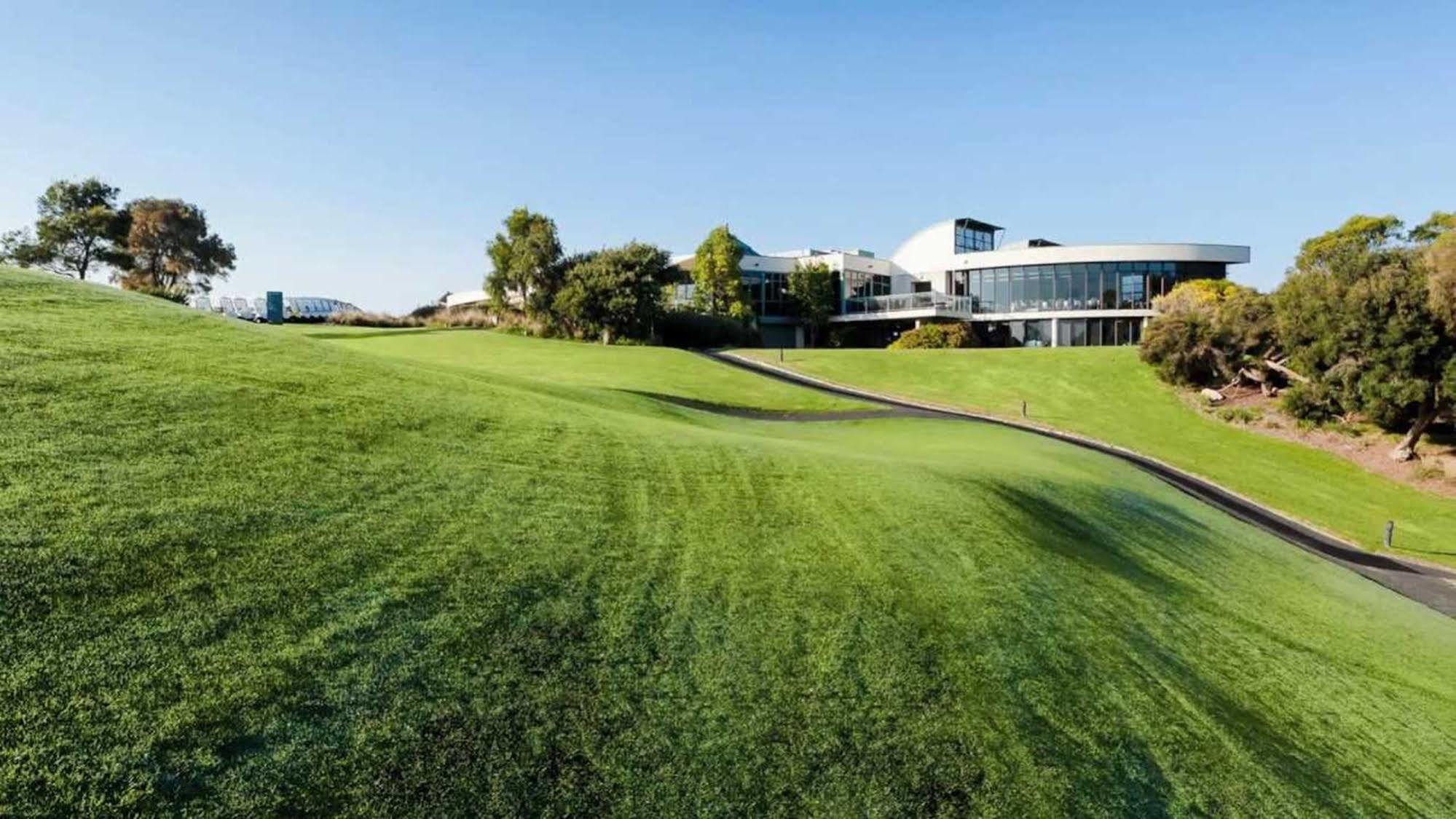 RACV Cape Schanck Resort Exterior foto Clubhouse at the 18th green